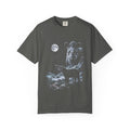 Airbrushed 90s-style tapir howling at a cold, near-monochrome moon in silver, ash grey, and ice blue on black.