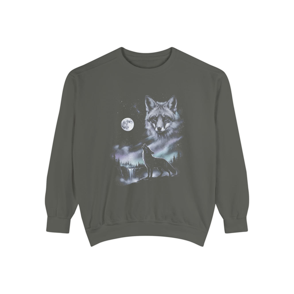 Airbrushed fox howling at the moon in cold white, silver, and ice-blue tones on black, 1990s nature-tee style.
