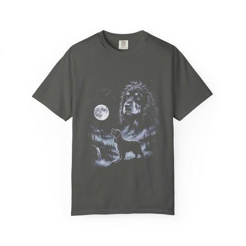 Airbrushed cocker spaniel howling at the moon in cold silver and near-black, retro 1990s nature-tee art style.