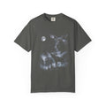 Airbrushed 1990s-style art of a moose howling at the moon in cold silver, grey, and ice blue on black.