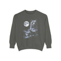 Airbrushed bear howling at a cold moon in white, silver, and ice blue on black, 1990s nature-tee style.